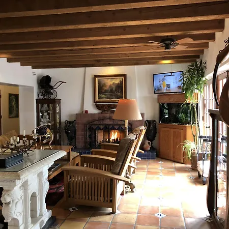 Villa Rosa Inn-3